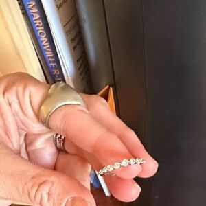 Elegant Silver Diamond Ring